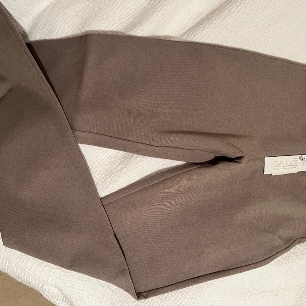 BRAND NEW WITH TAGS LEGGINGS PANTS BY SABLYN!
